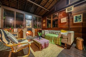 Biệt Thự 3 Phòng Ngủ (Three-Bedroom Villa)