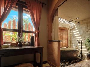 Biệt Thự 3 Phòng Ngủ (Three-Bedroom Villa)