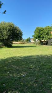 Maisons de vacances Maison 6 personnes - Piscines, Tennis, Golf & Plage : photos des chambres