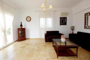 Emerald Private Villa in Kalavarda Rhodes