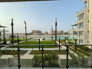 مراسي مارينا - واجهه القنال 3 غرف موقع مميز