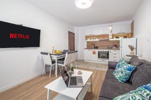 Cozy Central Apartment Varna & Parking - subject to availability