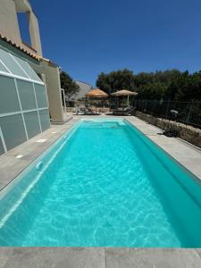 Epipoli Charming Villa and Pool