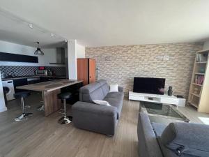 Spacieux et moderne appartement en bord de mer