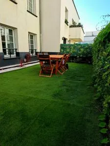 The Green Terrace Disneyland - 谢西