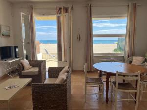 Maisons de vacances Maison sur la plage front de mer : photos des chambres