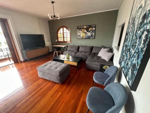 Aiolos Grand super lux suite kalamaki Alimos near the sea