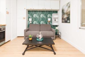 Appartements Frontiere de Monaco - Studio renove - AE : photos des chambres
