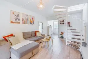 La Maison des Sourires - Parking gratuit - Calme - Jardin - Jeux enfant babyfoot, pingpong - Proche Parc Astérix, Aéroport Charles de Gaulles, Mer des sables, Chantilly - Fosses