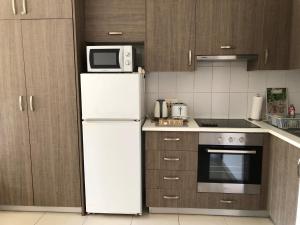 Paphos Gardens - 1BR Apt Near Pool, 5 Mins To Beach And Shops