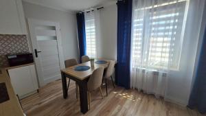 SKY BLUE LOQUS Studia i Apartmenty