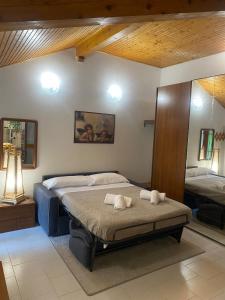 La Corte dei Torri loft on the lake