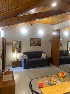 La Corte dei Torri loft on the lake