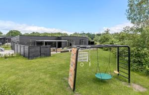 Lovely Home In Glesborg With Wifi