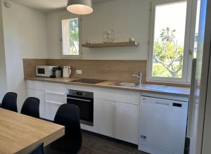 Villa Constance 3 Antibes - Spacieux logement en dernier étage