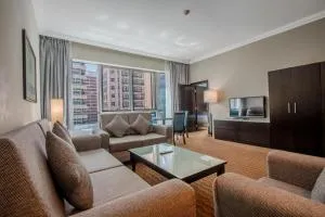 阿尔曼泽尔公寓酒店 - 阿布扎比