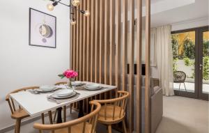 Awesome Apartment In Omisalj 