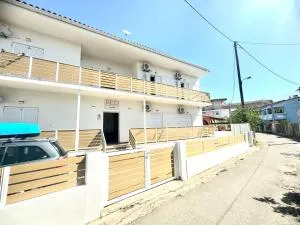 Bed and Beach - Pyrgi