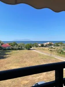 Φωτεινό Studio με θεα θάλασσα - Néa Khilí