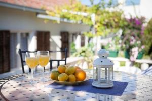 Apartments Bose Kanica on the sea