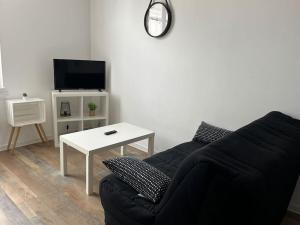 Appartements Grand studio 1er etage au calme centre ville proximite Cathedrale : photos des chambres