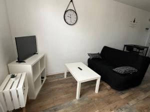 Appartements Grand studio 1er etage au calme centre ville proximite Cathedrale : photos des chambres