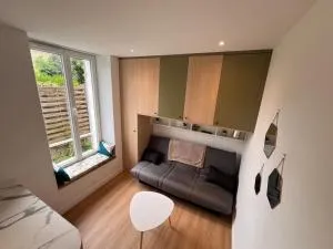 Studio Melun Peaceful Area 5 min to Train Station - Melun