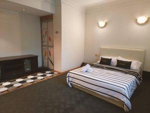 Hill Top 2StoreyHouse BktAntarabangsa,Free Unlimited Parking