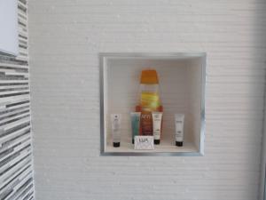 Albertine ,A warm welcome awaits you ,Offering room only or bed and breakfast ,Ideal location for Solent Way ,High Street ,Isle of Wight ,New Forest