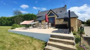 Brocéliande calme breton, spa, wifi, amazon-disney tv, 4 lits, Freebox revolution,draps, café, thé - Comblessac