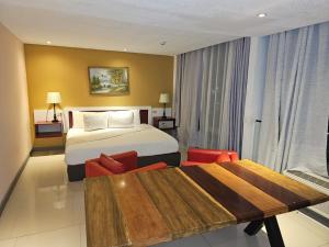 Golden Tree Hotel Belize