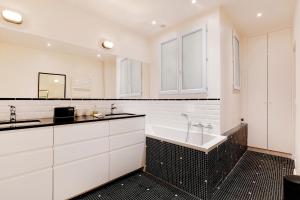 Appartement spacieux et élégant - Grds Boulevards