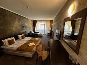 Superior Double Room with Extra Bed and Balcony room in Babylon Hotel