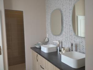 B&B / Chambres d'hotes L-Acacia : photos des chambres