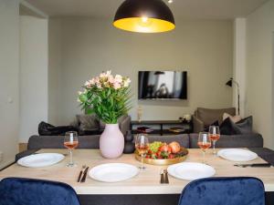 Angel - Old Town Centre