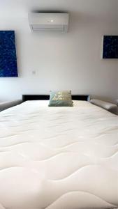 Appartements Charmant studio au calme avec piscine : photos des chambres