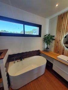 Villas Luxury Bali Villa in Hossegor 5 stars- Pool & Petanque : photos des chambres