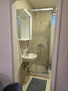 Apartment Cherry Budva