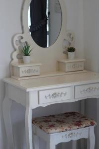 Bananaleaf Wedding Cafe & Resort