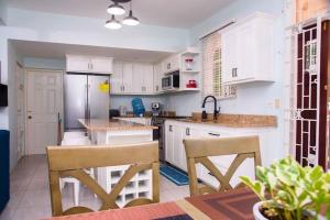 Tranquil Oasis in Mona