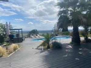 Appartements Maison avec acces piscine et jacuzzi : photos des chambres