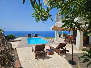 Villa Vardia-Amazing Seaviews with heated pool - Sinarádes