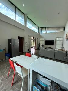 Mountain hills house poolvilla saraburi muaklek