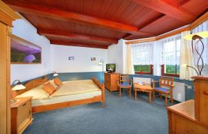 Double Room with Balcony room in Pension Silva