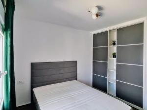 Sabinillas Beach Front Apartment 2 bed