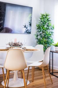 Nuevo apartamento entre 2 playas con garaje, terraza, wifi