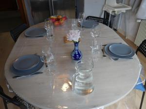 Maisons de vacances Gite La Rose Jacuzzi Nordique : photos des chambres