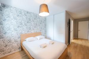 Confort Absolu à Paris ,superbe appartement rénové 7 Chambres avec salles de Bain privatives