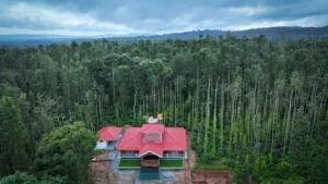 Kattegadde Homestay - Swimming Pool and Rooms with Private Balcony By Dazzle Destinations - Avathi