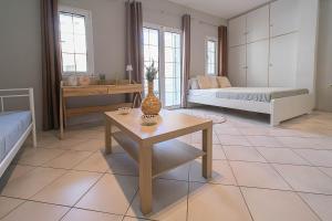 Prime location, near lions square